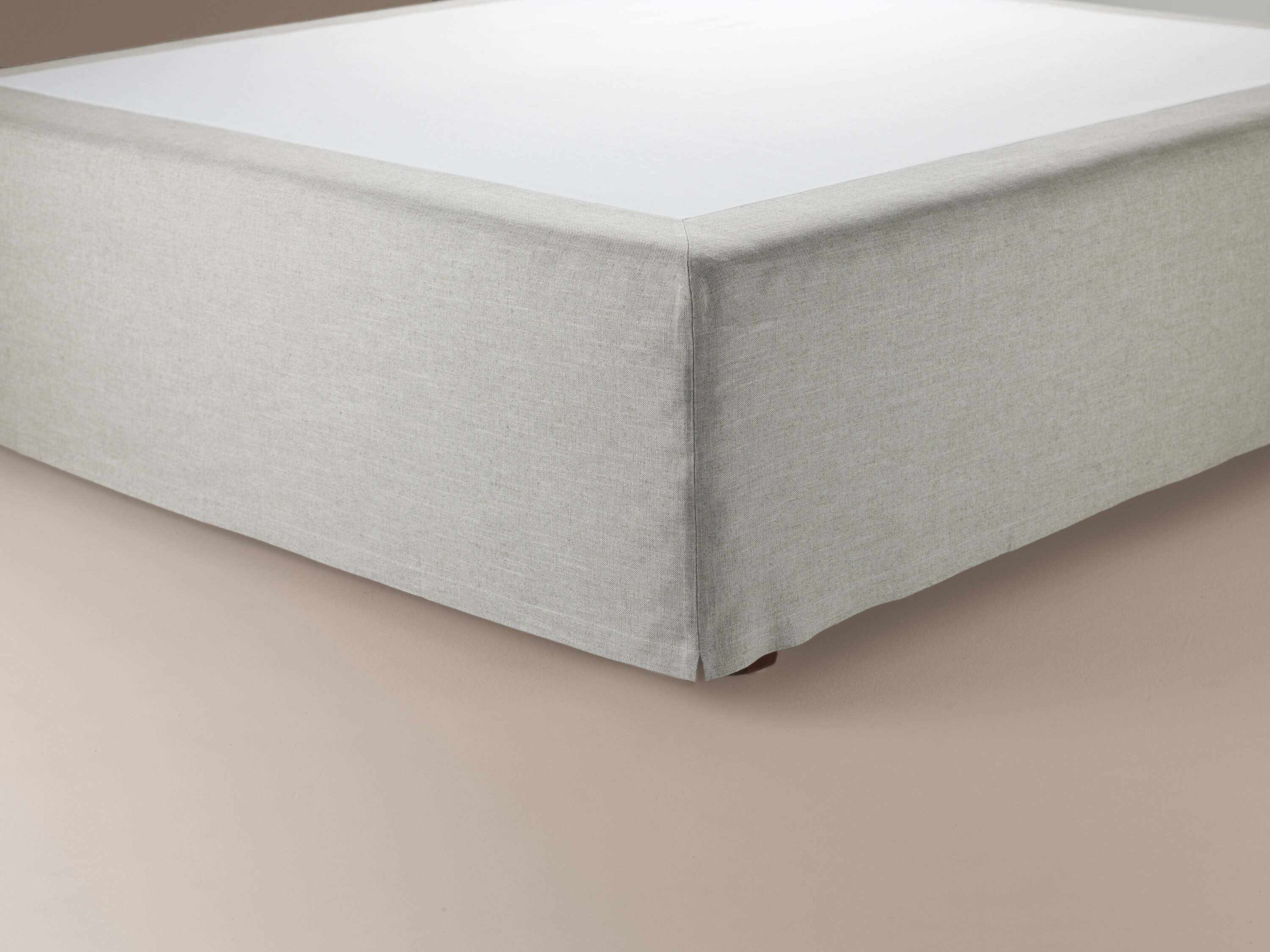 Přehoz na základnu postele Mathilda ruskin 10 peří